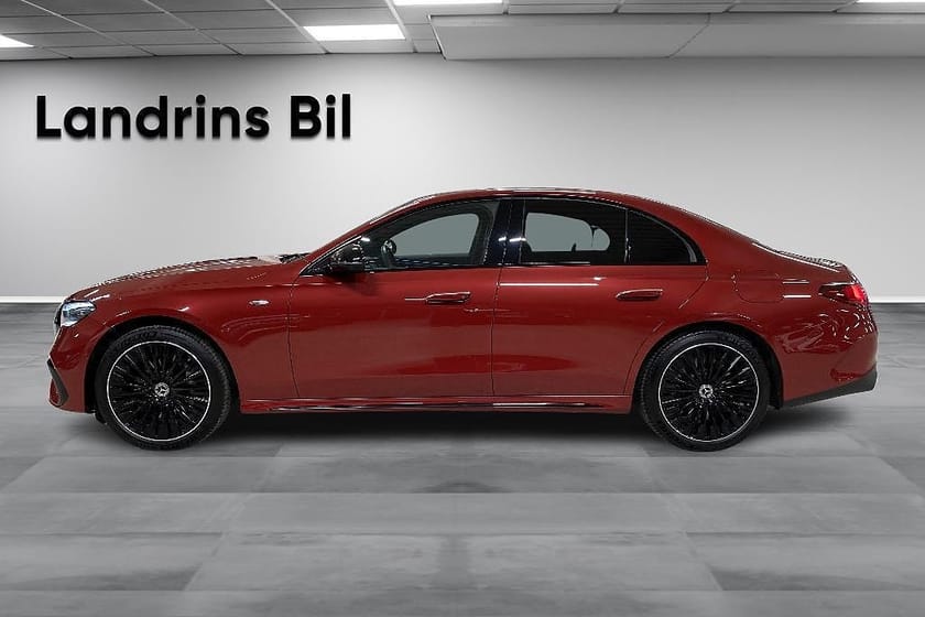Bild 4 av Mercedes-Benz E 300 d e 4MATIC de AMG Premium Luftfjädring MOMS