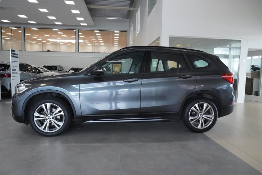 Bild 3 av BMW X1 sDrive18d Sportline Drag