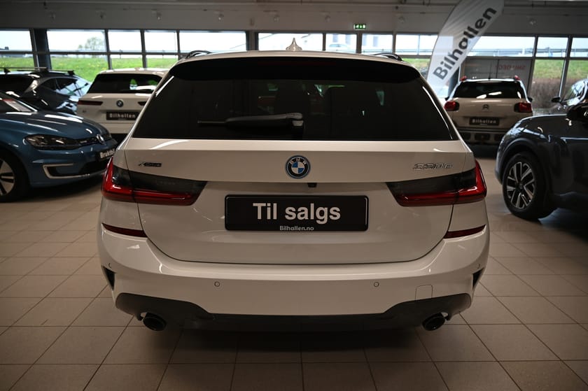 Bilde 4 av BMW 330e xDrive Touring 
