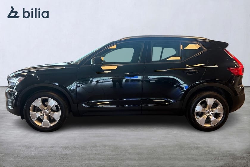 Bild 3 av Volvo XC40 B4 AWD Bensin Momentum Advanced Edt