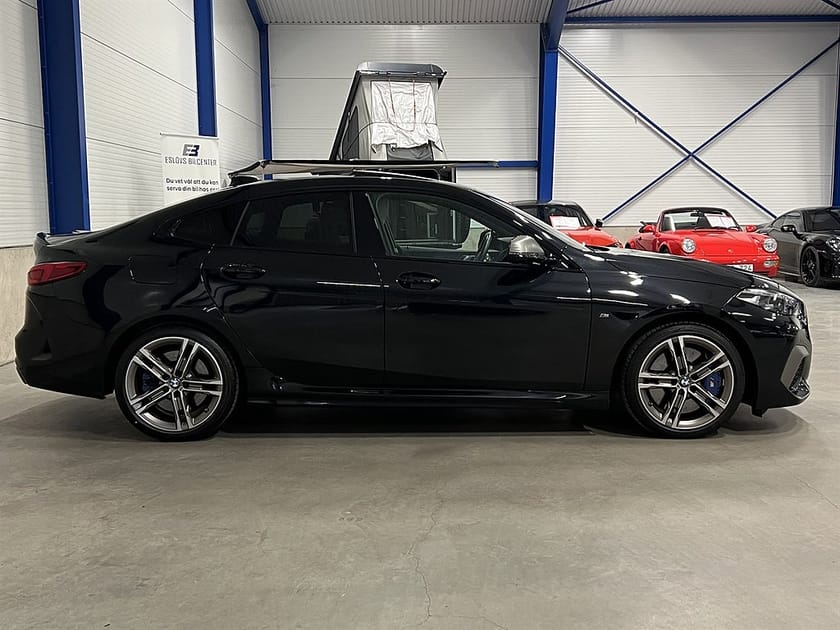Bild 3 av BMW M235i xDrive Gran Coupé 306 HK / M Sport / Panorama / HUD /
