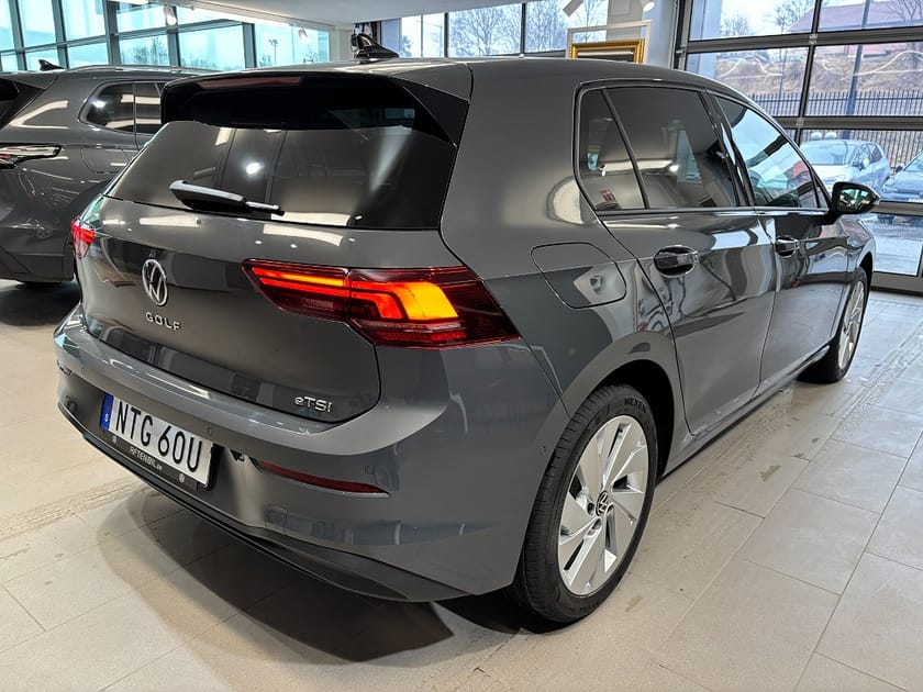 Bild 4 av Volkswagen Golf Privatleasing Life Edition *3 395kr/mån*