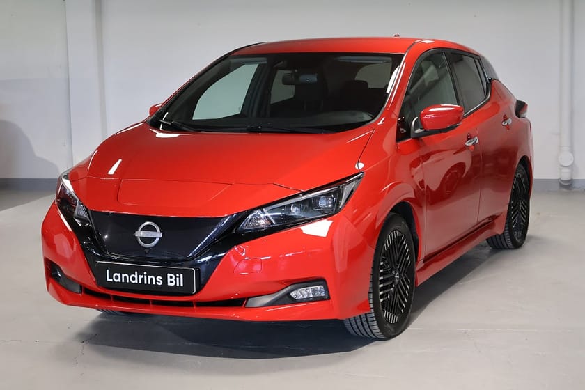 Bild 1 av Nissan Leaf N-Connecta 39kWh / V-hjul / PL=3.695:-