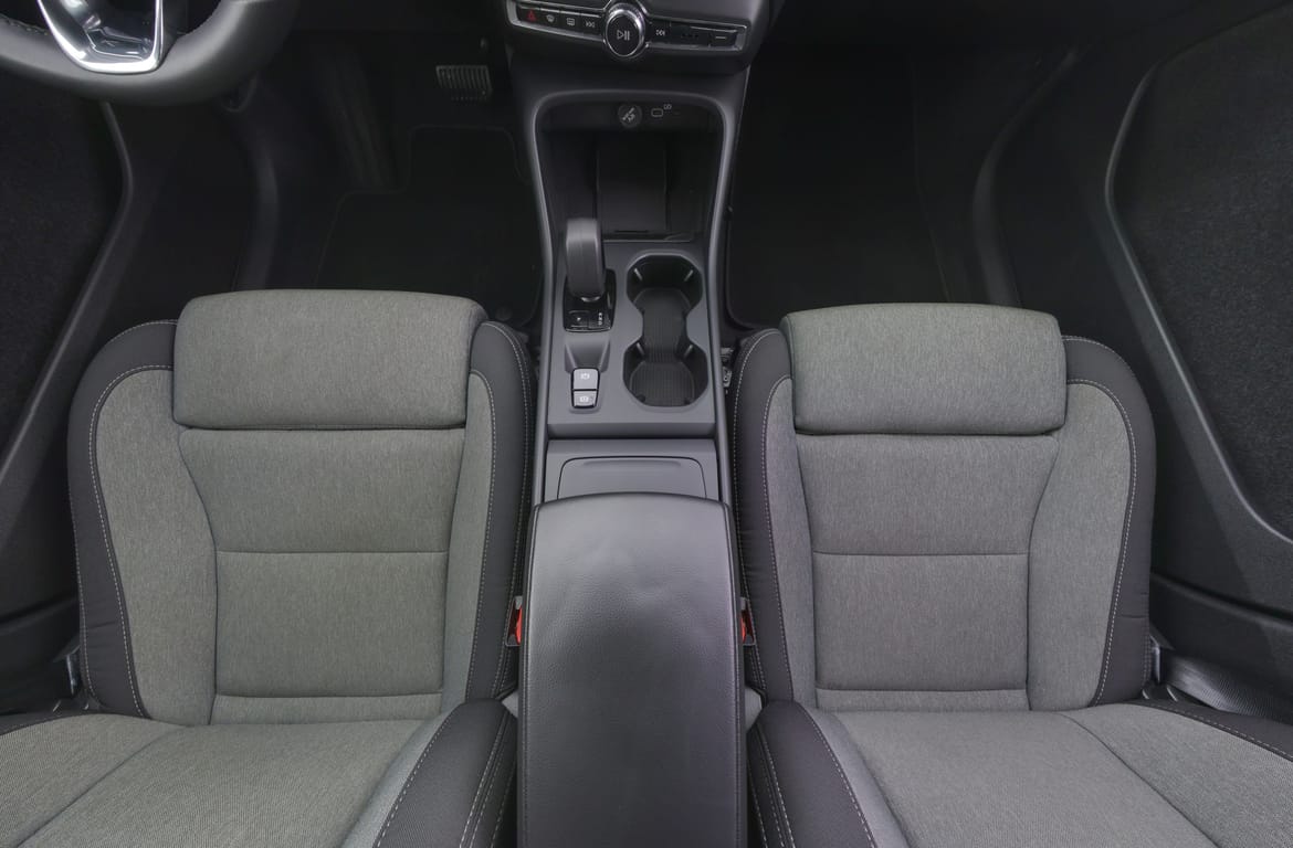 Volvo XC40 2024 - miniatyr 9