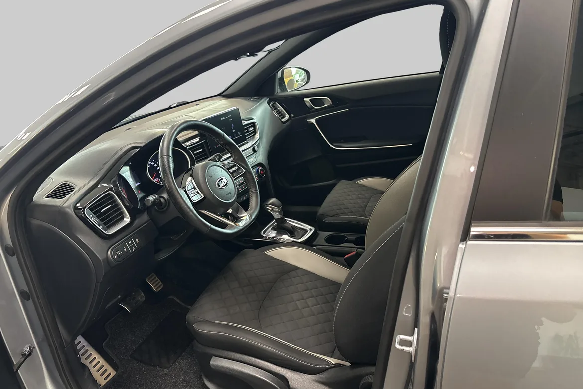picture of a car
