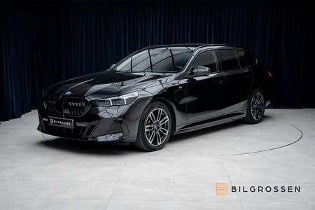 BMW 530e Touring M-Sport Pro Shadowline B&W HUD 360 Drag MOMS