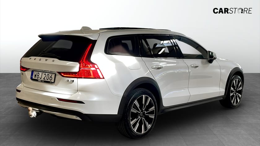 Bild 2 av Volvo V60 Cross Country B4 Inscription/Plus AWD 197Hk /Pano/Blis/Kamera