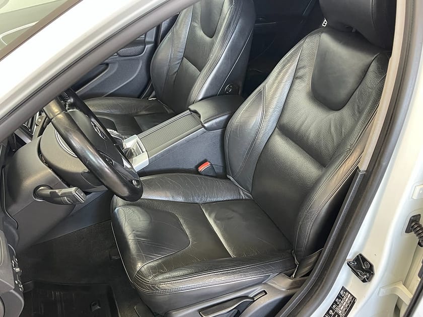 Bild 5 av Volvo S60 D4 AUTO VÄRMARE DRAG SKINN XENON *KAMPANJRÄNTA*