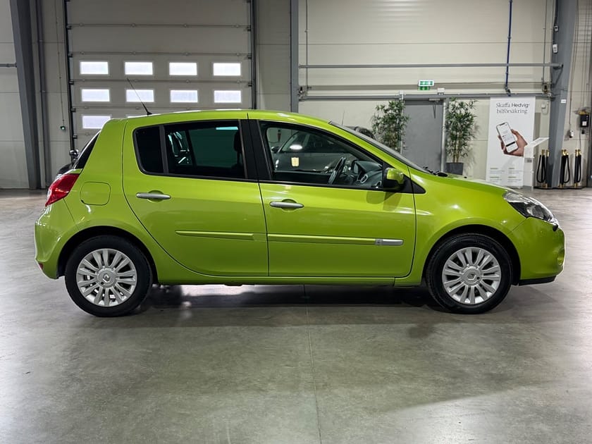 Bild 3 av Renault Clio  Halvkombi 5-dörrars 1.2 E85 75hk