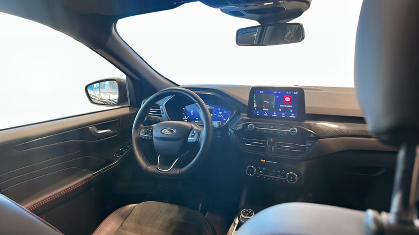 Bild 4 av Ford Kuga Plug-In Hybrid ST-Line X Plug in 225hk Panorama B&O