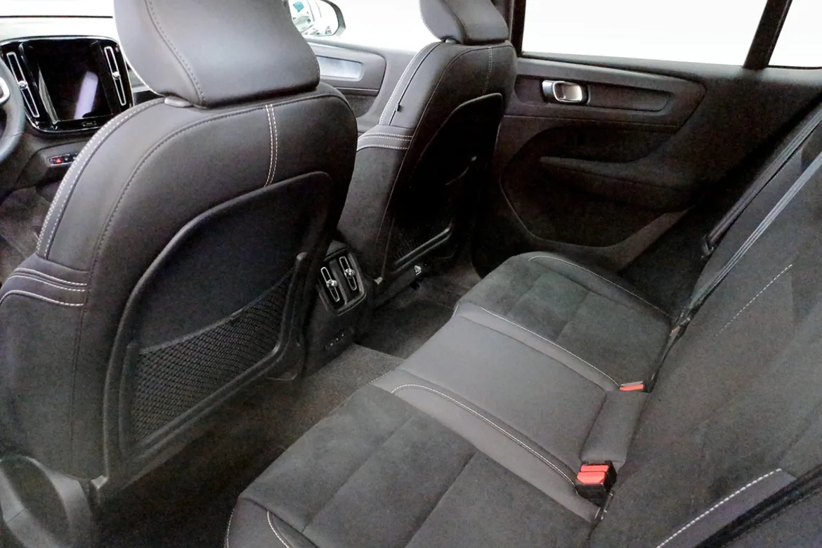 Volvo EC40 Twin Motor Performance