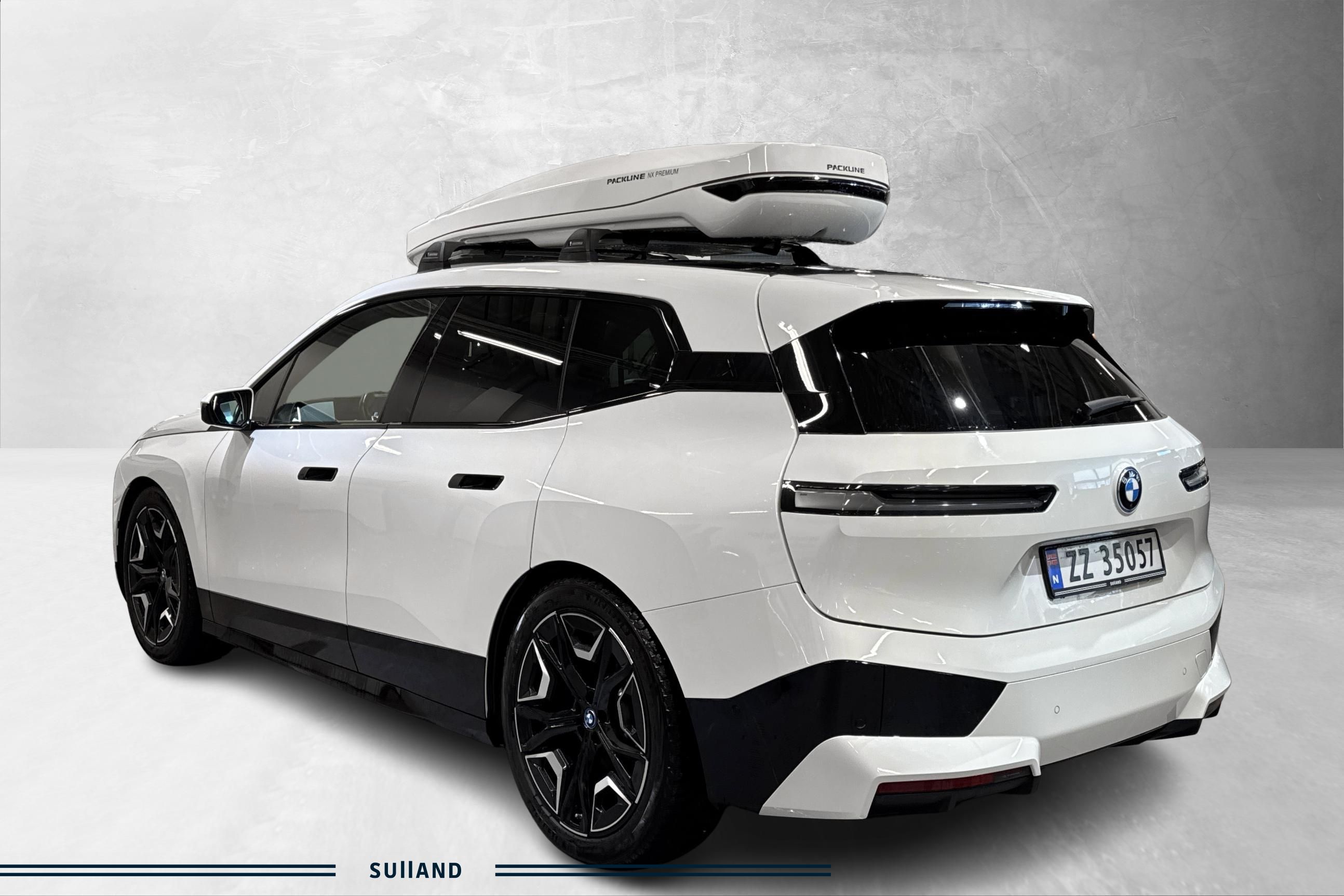 Thumnail bilde 3 av BMW iX xDrive50