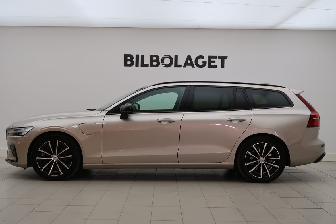 Volvo V60 2025 - miniatyr 2