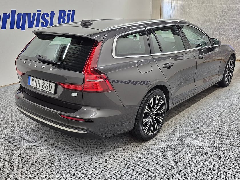 Bild 4 av Volvo V60 T6 Recharge Core Bright plug in AWD 350HK 4x4 Läder