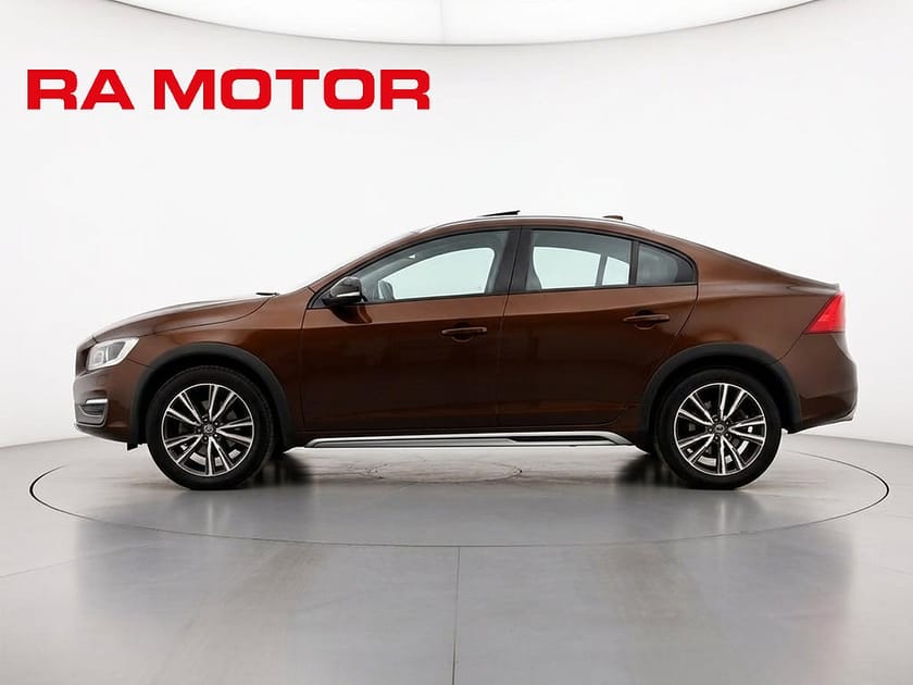 Bild 3 av Volvo S60 Cross Country D4 190hk AWD Summum | Skinn | Värmare | Drag |