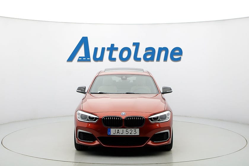 Bild 3 av BMW M140i xDrive M-Performance Taklucka, H/K, Helskinn 340hk