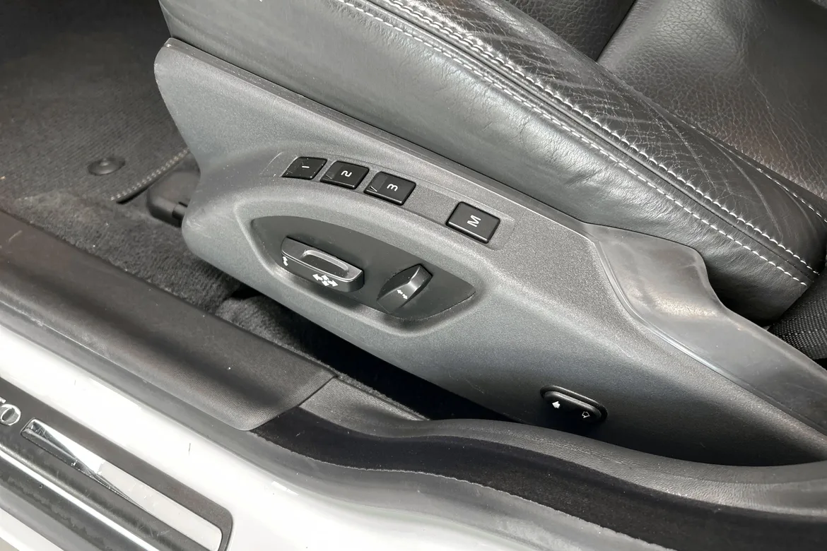 picture of a car