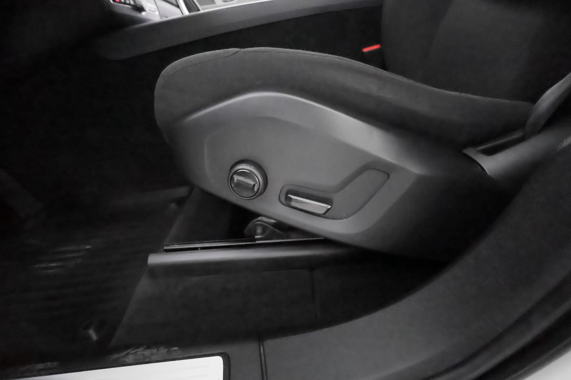 Volvo XC60 2022 - miniatyr 12