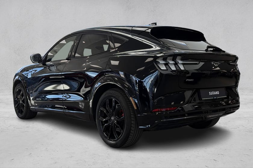 Bilde 3 av Ford Mustang Mach-E Long Range AWD | H.feste | 4x4 |