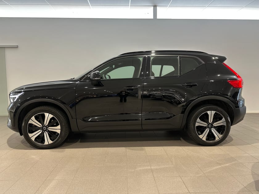 Bild 3 av Volvo XC40 Recharge Single Motor Core Edition, Backkamera, sensorer.