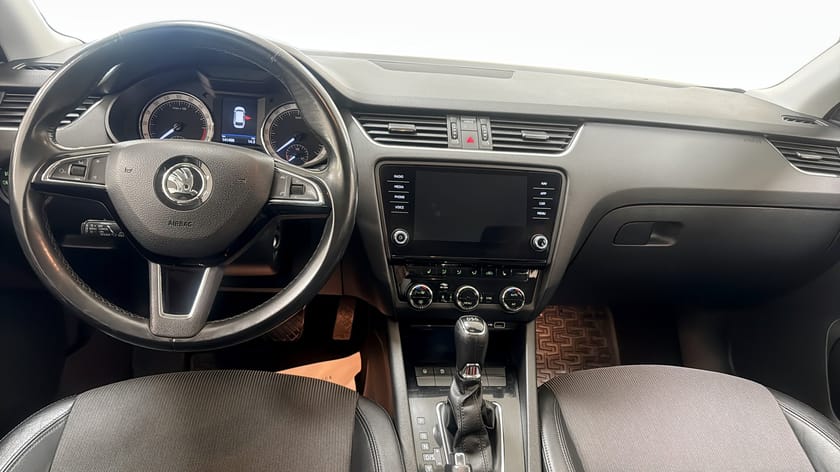 Bild 4 av Škoda Octavia Kombi 2.0, 150hk, DSG, Style, *DRAG*
