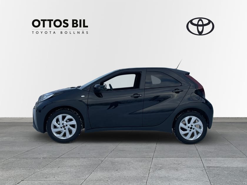 Bild 4 av Toyota Aygo X 1.0 VVT-i Manuell, 72hk - Play Comfort & Style Pack / V-hjul, MoK
