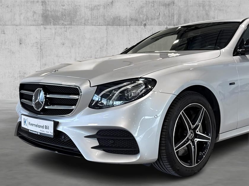 Bilde 5 av Mercedes-Benz E 300 e E300 PHEV AMG Line Hengerfeste Ryggekamera Nattpakke