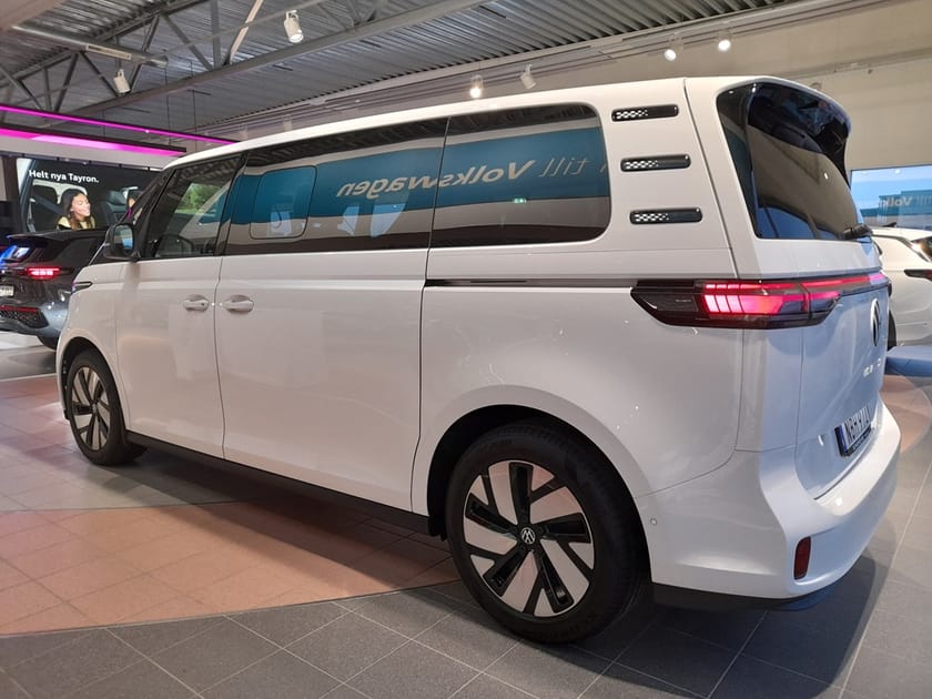 Bild 4 av Volkswagen ID. Buzz LWB PRO 7-SEATS LÅNG ELMOTOR 210 KW