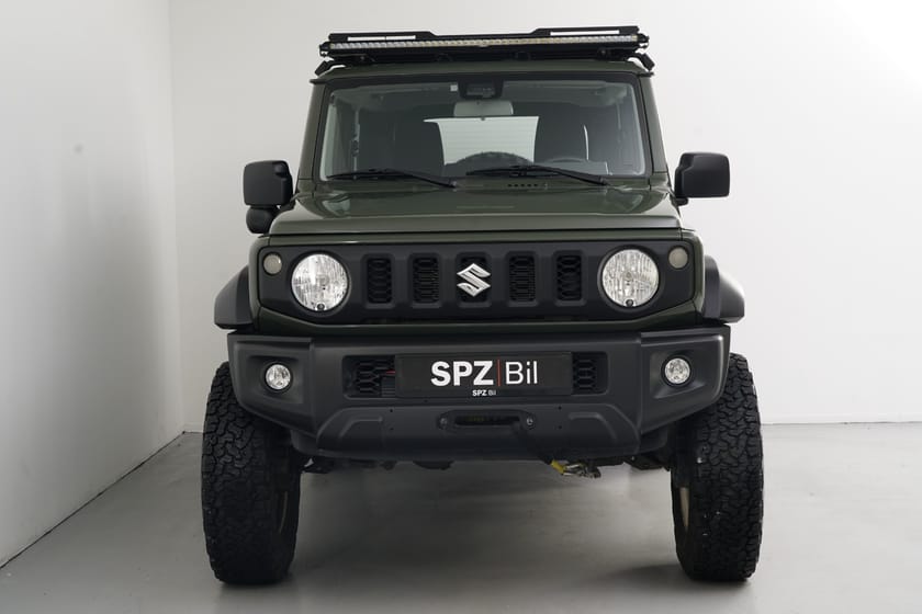 Bilde 2 av Suzuki Jimny 4x4 Tibus 1.5L 102hk Meget påkostet SJELDEN mulighet!