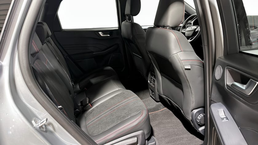 Bild 5 av Ford Kuga Plug-In Hybrid ST-Line X Black Edition 2.5 Phev 243hk DEMO