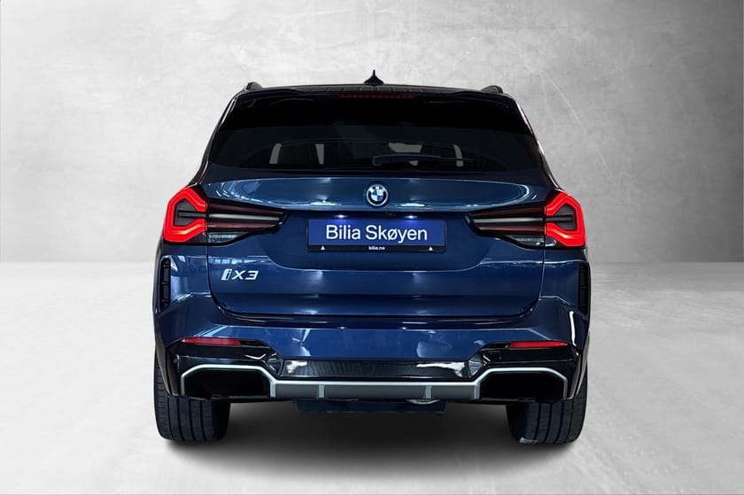 Bilde 4 av BMW iX3 Fully Charged, H/K, ComfAcc, Laser, Adp-Cruise, HUD