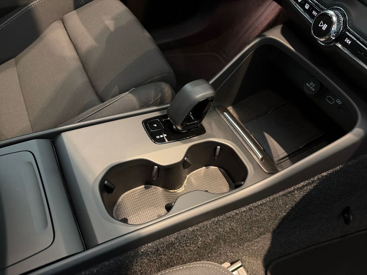 Volvo EX40 2025 - miniatyr 14