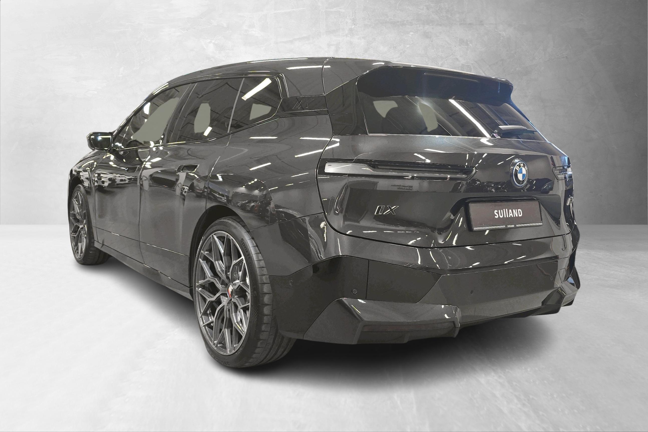 Thumnail bilde 2 av BMW iX M60