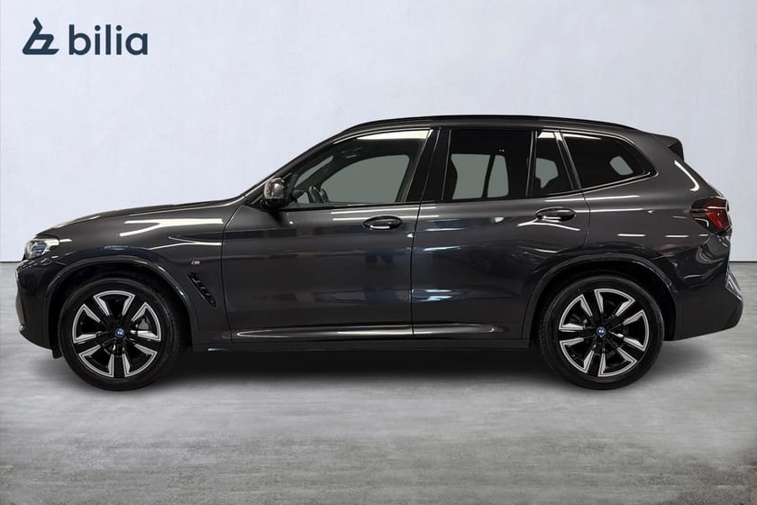 Bild 3 av BMW iX3 M-sport | Charged | Panorama | Aktiv farth.