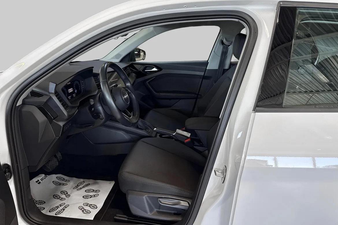 picture of a car