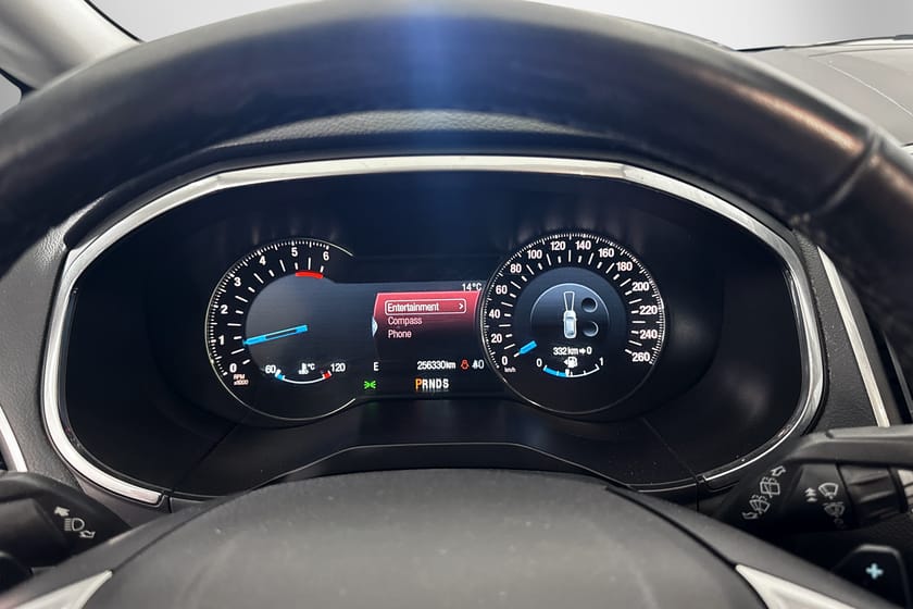 Bild 5 av Ford S-Max 2.0 TDCi 150hk TITANIUM/DRAG/NYSERVAD MED KAMREM