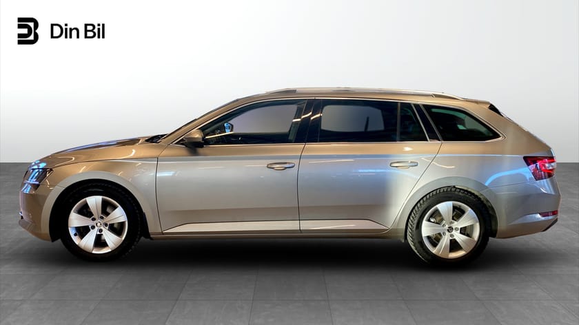 Bild 2 av Škoda Superb Kombi 2.0 TDi 4X4 L&K Värmare Drag Skinn 190HK