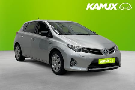 Toyota Auris Hybrid e-CVT 136 hk Backkamera låg skatt 360:-