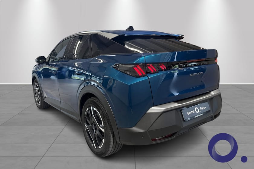 Bilde 3 av Peugeot E-3008 Allure 2024 –lav km|Varmepumpe| Blå Obsession Metallic