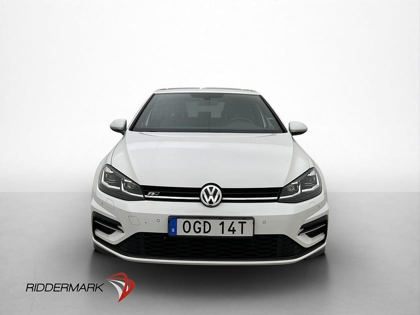 Bild 2 av Volkswagen Golf TSI 150hk R-Line Cockpit Sensorer CarPlay
