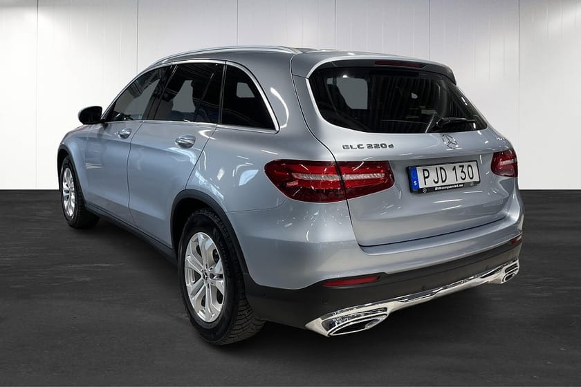 Bild 3 av Mercedes-Benz GLC 220 d 4MATIC Drag Backkamera Värmare
