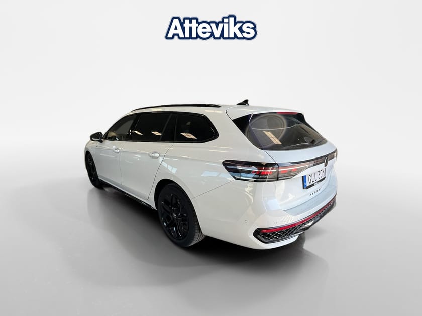 Bild 5 av Volkswagen Passat Variant eHybrid 272hk R-Line *Head up-display/Black style*
