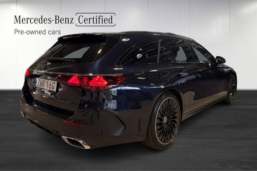 Bild 4 av Mercedes-Benz E 300 d e 4MATIC T 300de AMG Premium / Burmester / Tjänstebil lev 29/5