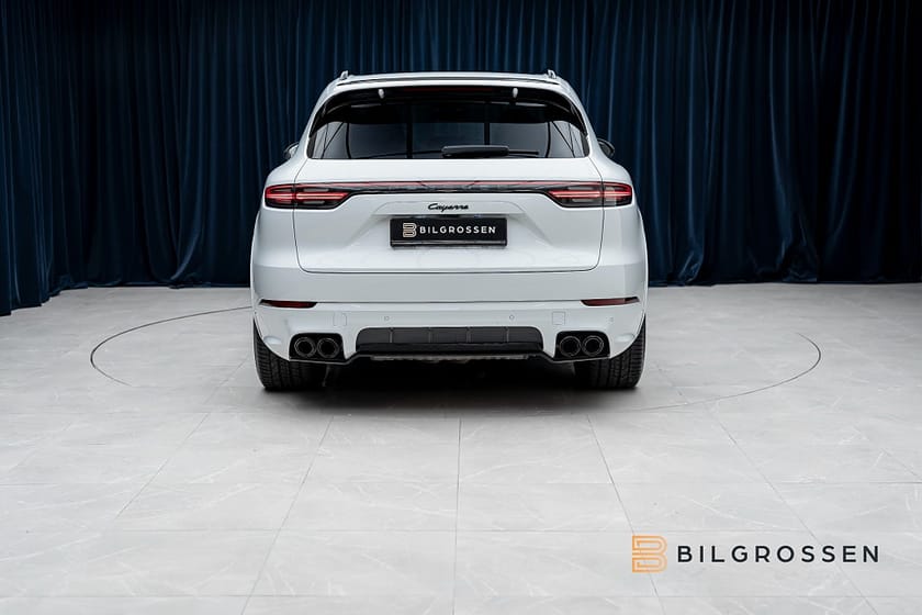 Bild 4 av Porsche Cayenne E-Hybrid Platinum Pano BOSE 360 Drag