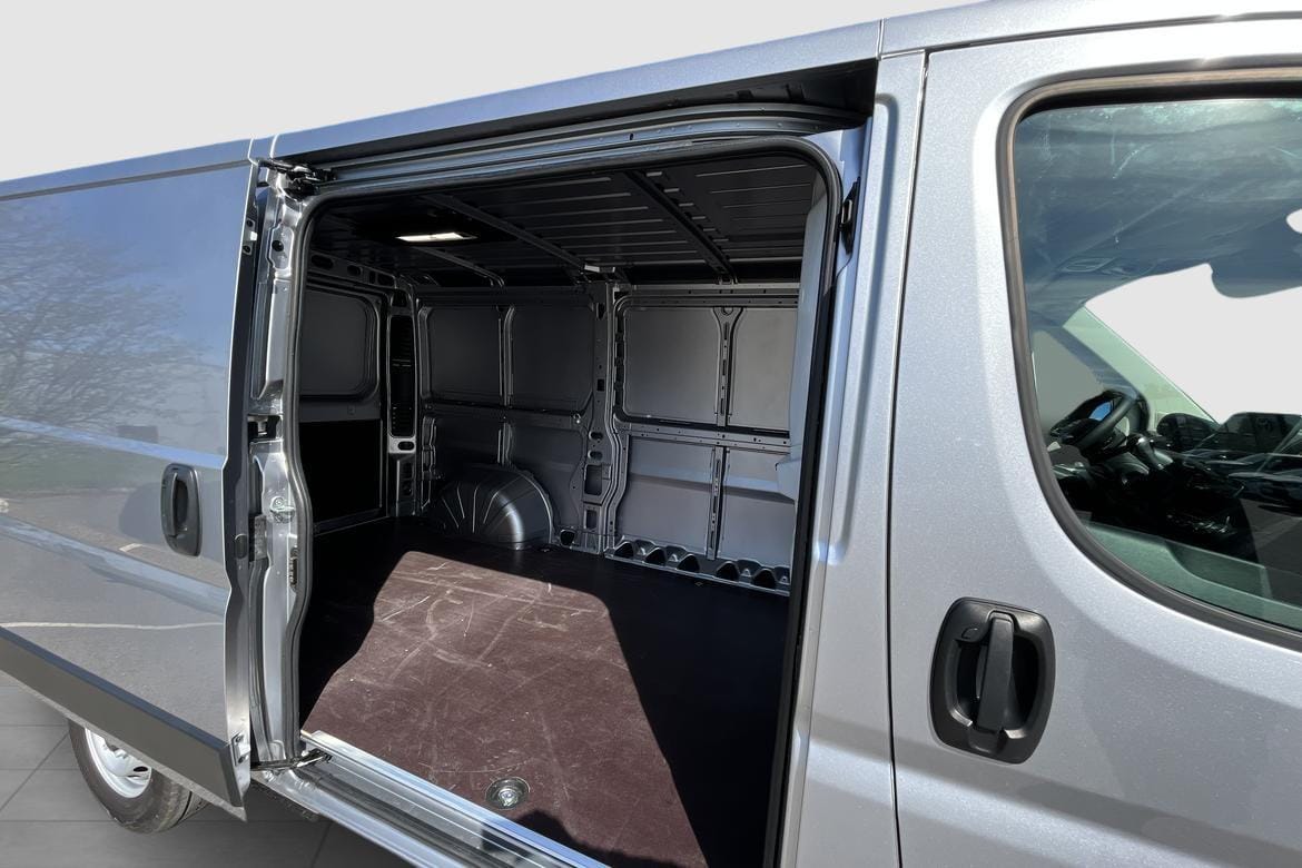 7 / 11