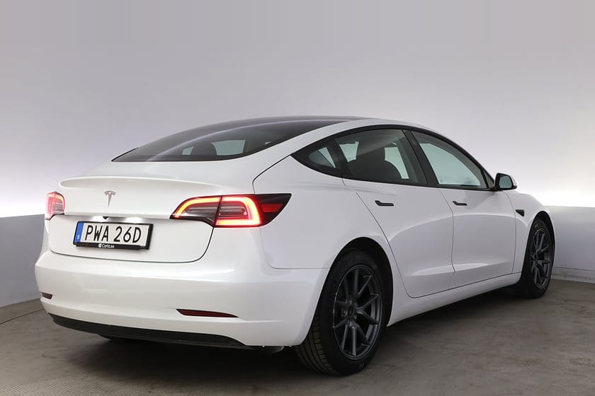 Bild 5 av Tesla Model 3 Standard Range Refresh AP Pano V-hjul