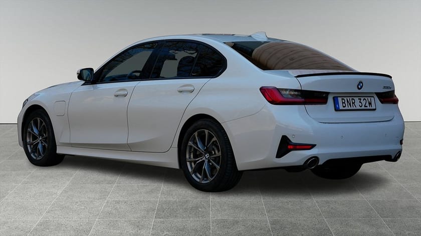 Bild 5 av BMW 330e Sedan Sport Line | 2833 kr/mån | Drag | Navi | Fullservad