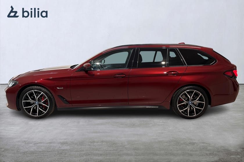 Bild 3 av BMW 530e xDrive Touring M Sport Pro / Driving Prof / H/K / 360 / Drag / Adaptiv LED