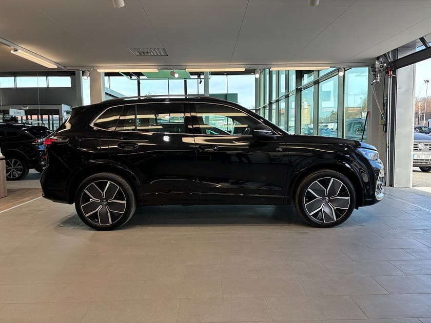 Bild 4 av Volkswagen Tiguan eHybrid R-Line-Edition SNABB LEV 4595kr/mån Dragpaket