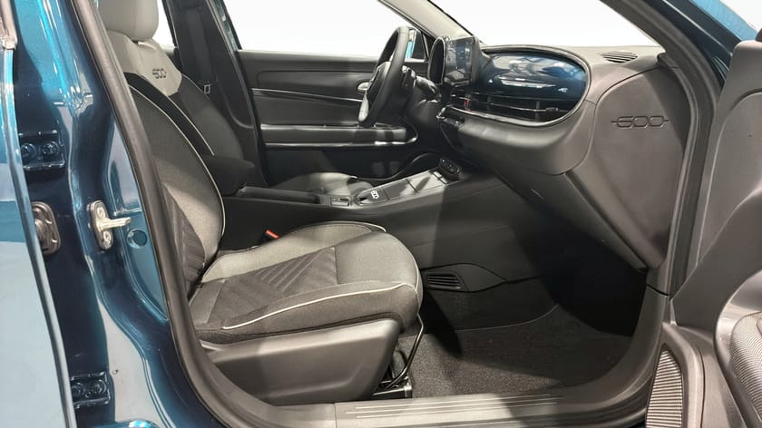 Bild 3 av Fiat 600 Hybrid HEV 1.2 110HK DCT6 FWD